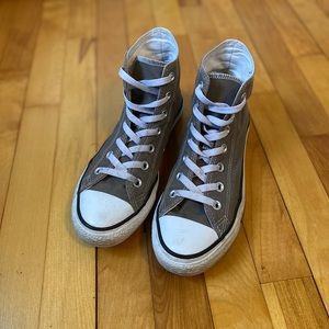 Gray high top converse